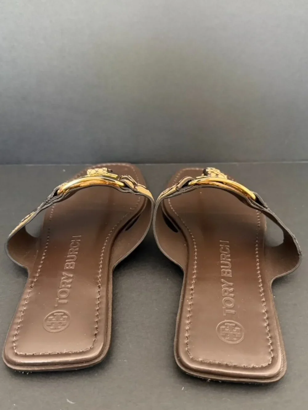 Tory Burch Georgia Leather Tong Sandal Pale Desert Size 7.5B